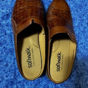 SoftWalk Women’s Tan Brown Woven Leather Slip-On Loafers